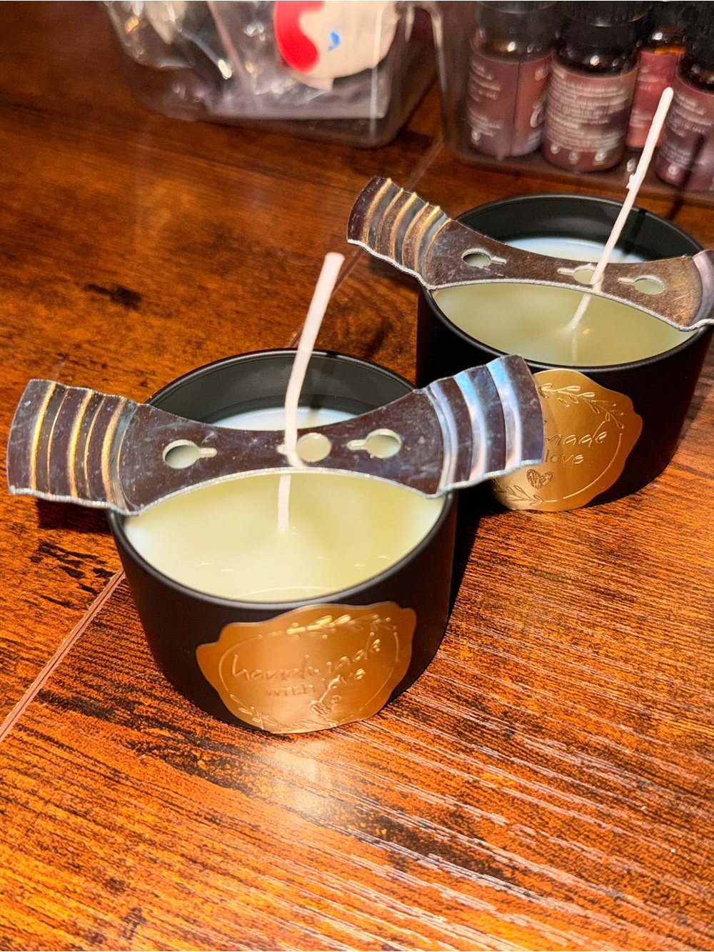Luxury Black Tin Candle with Cream Wax and Gold Emblem